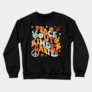 Peace Out Kindergarten Retro Teacher Kids Last Day Of School Crewneck Sweatshirt